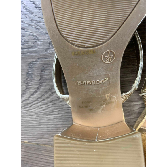 Bamboo Gold Strappy Block Heel Sandal Women's Size 7 - Picture 9 of 15